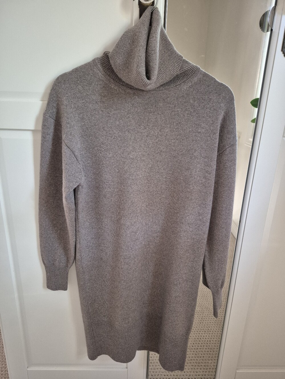 Aritzia Wilfred 100% Italian Merino Wool Turtleneck Sweater Dress XS